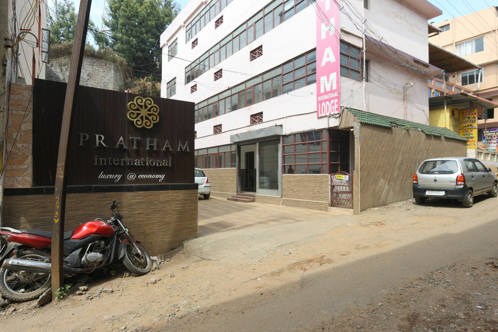 Hotel Pratham International Ooty Luaran gambar